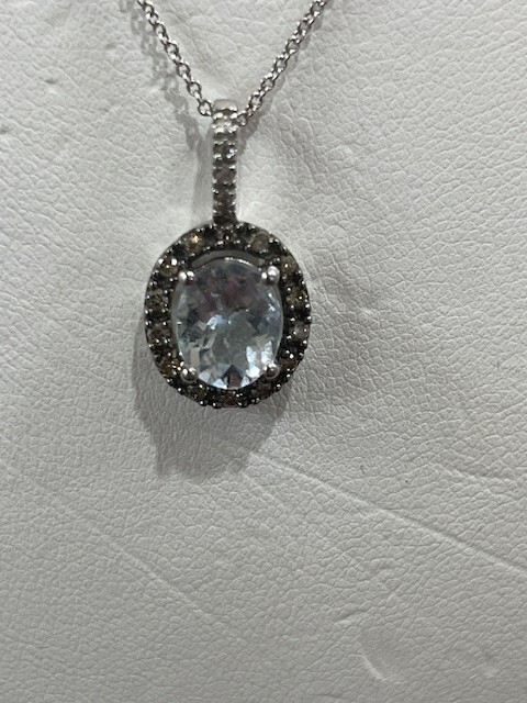 EFFY 14K WHITE GOLD 1.71CT AQUAMARINE AND 0.24CTW DIAMOND NECKLACE (AD1002501)