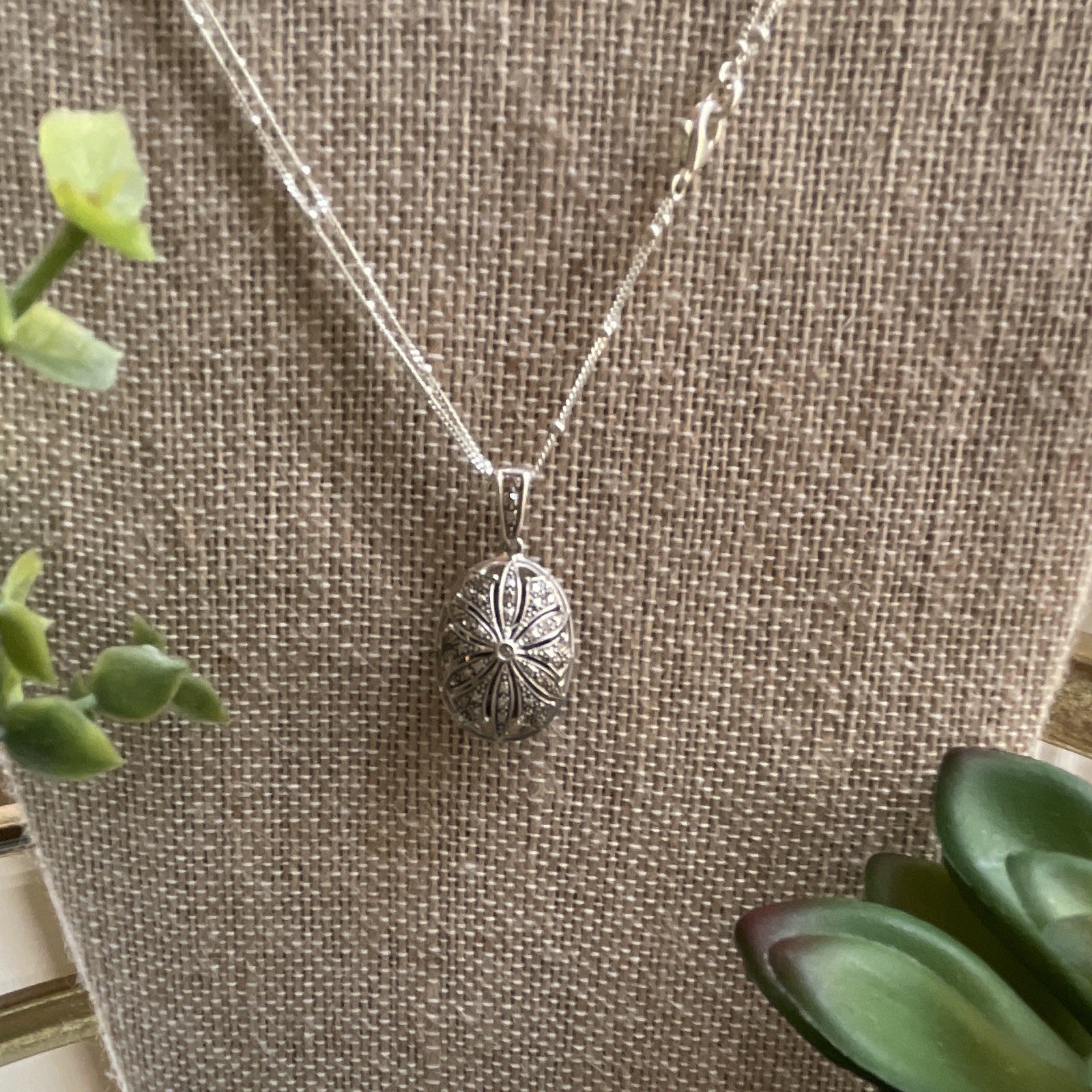 QVC Affinity Sterling Silver 18” Oval Pendant Necklace Engraved Link Chain