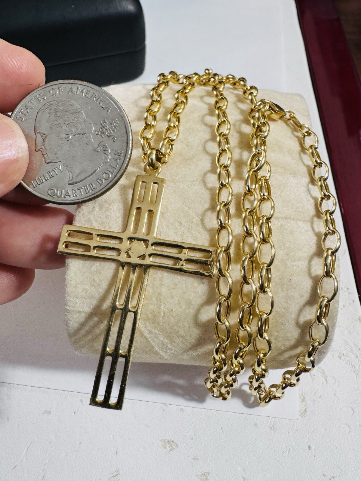 18K 750 Fine Yellow Gold Set Cross Necklace 19.5/20” Long 6.5g 3.8mm WOMENS