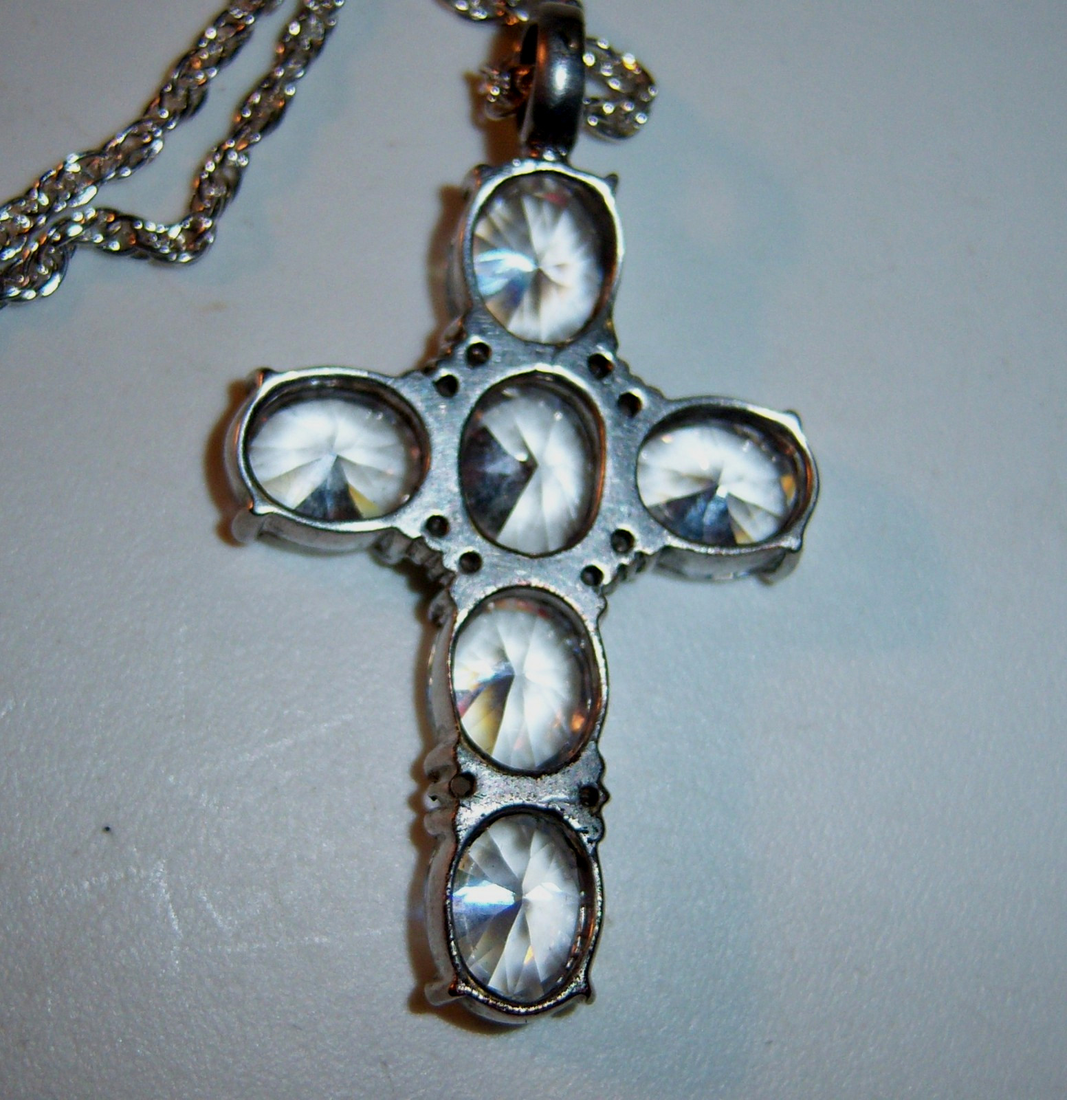 Sterling Silver Necklace and Gem Studded Cross 1 7/8″ x 1 1/16″