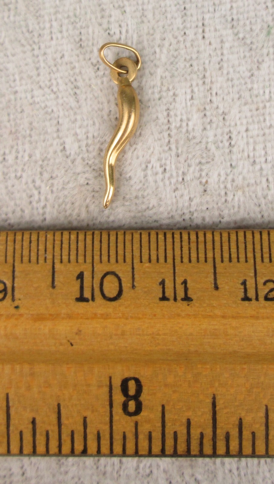 18K Yellow Gold Horn Cornicello Chili Pendant Charm Good Luck Amulet 3/4in .5g
