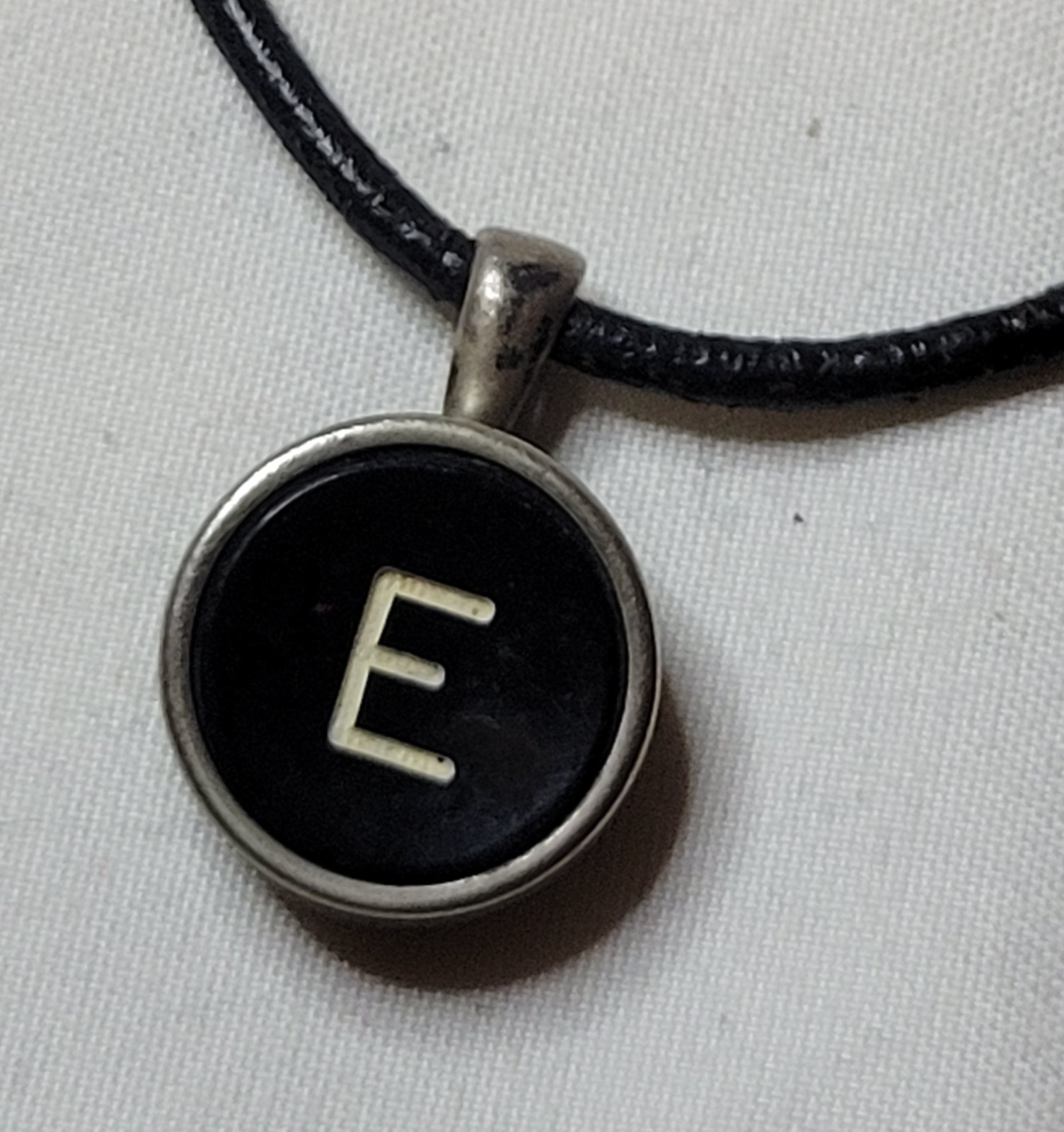 Sterling Silver 925 Necklace Typewriter Key Monogram E Initial & Leather 19 Inch