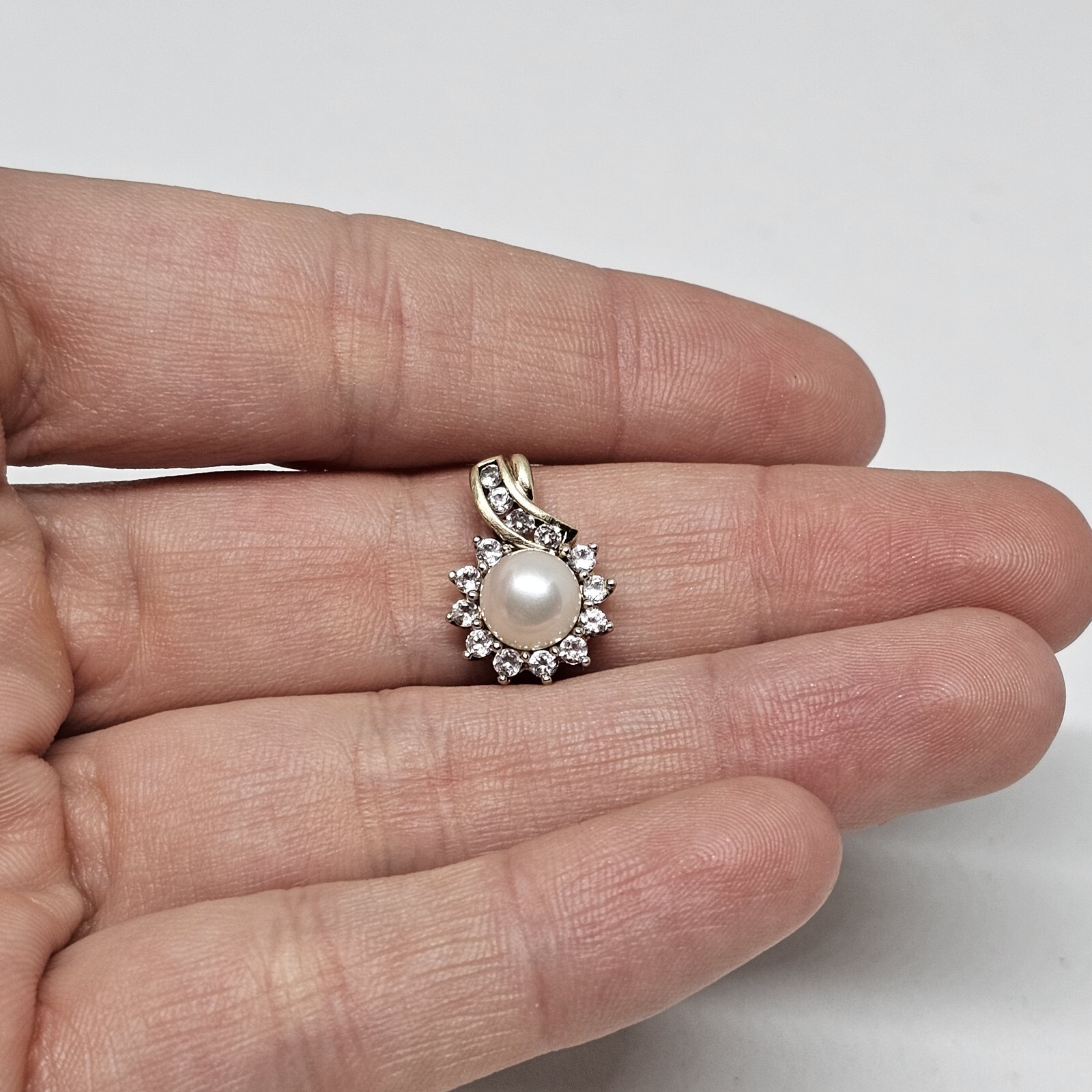 925 Sterling Silver Vermeil Button Pearl White Topaz Pendant Gold Plate over 925