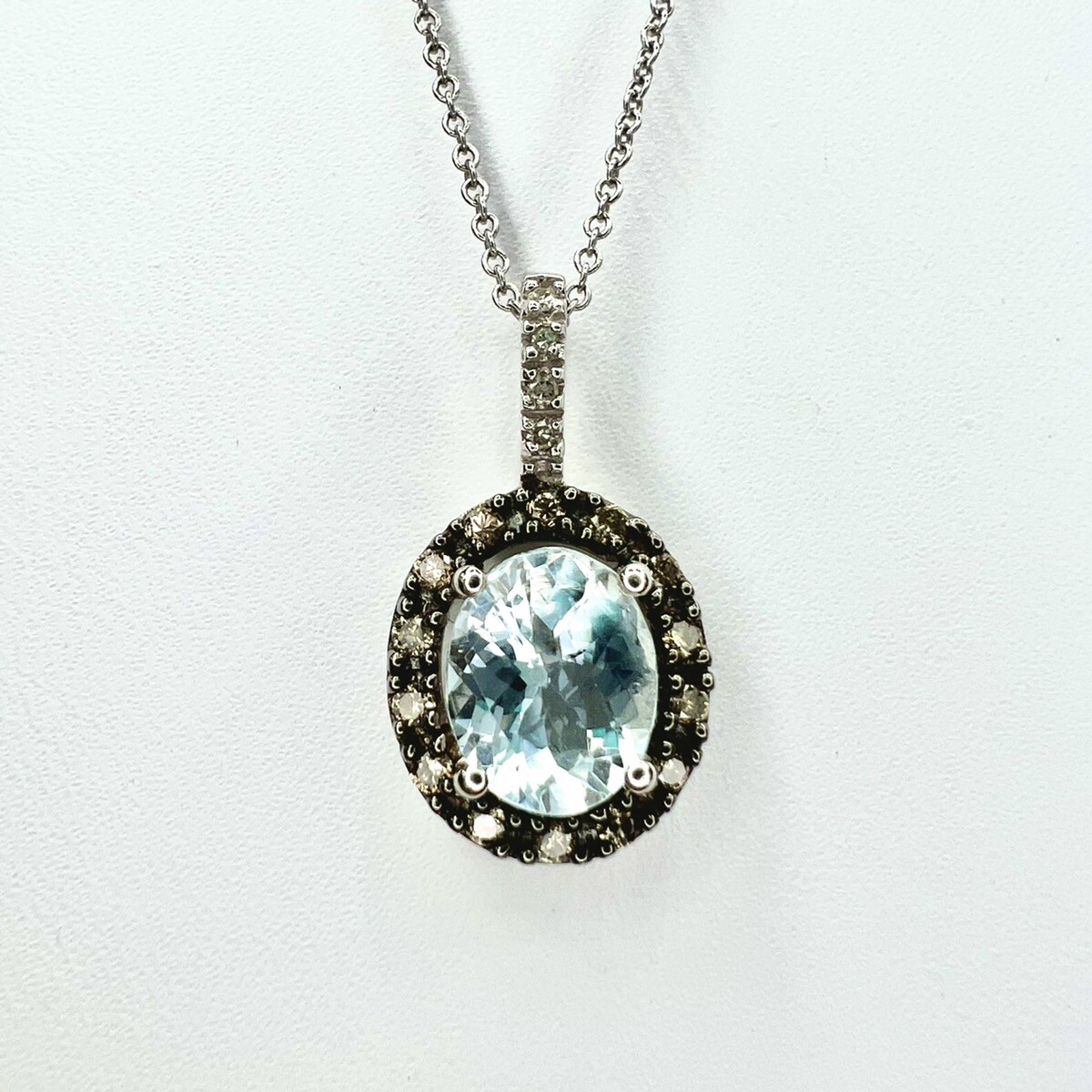 EFFY 14K WHITE GOLD 1.71CT AQUAMARINE AND 0.24CTW DIAMOND NECKLACE (AD1002501)