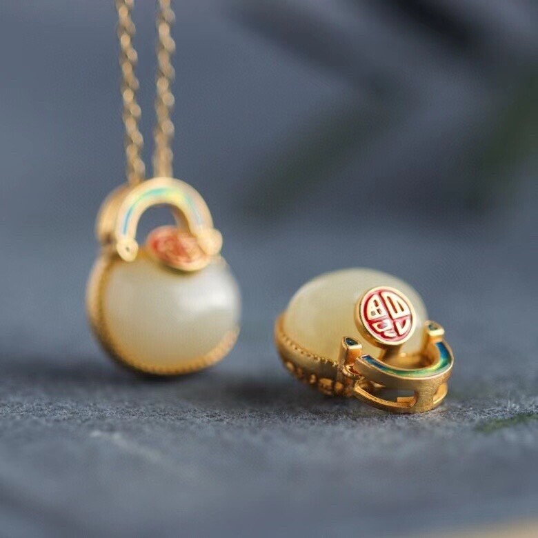 Real S925 Silver&Hetian Jade Pendant Women’s Longevity Lock Lucky Pendant–1pcs
