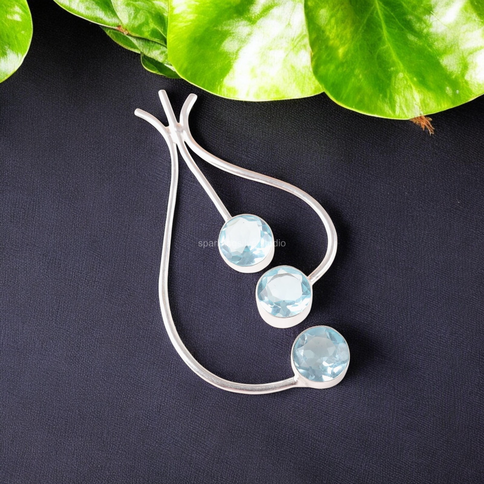 925 Silver Round Sky Blue Topaz Stone Bezel Wedding Handmade Pendant Jewelry