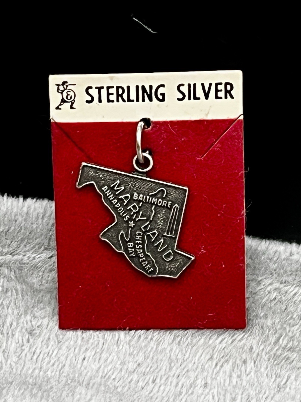 Vtg. Maryland Sterling Silver State Map Travel Souvenir Charm Pendant Signed