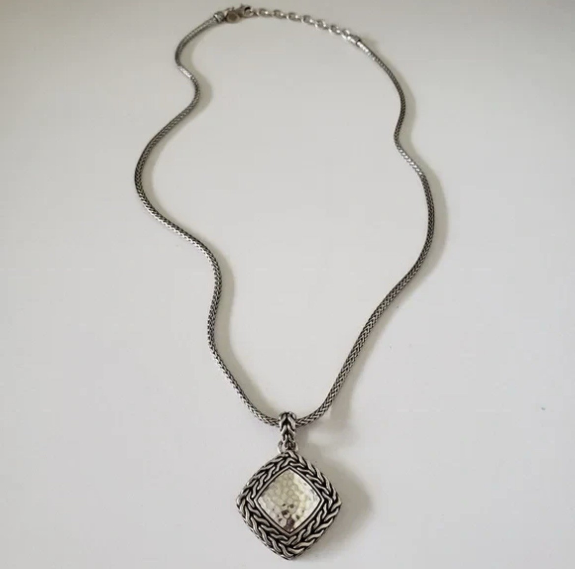 John Hardy Classic Chain Sterling Silver Palu Hammered Pendant Necklace!