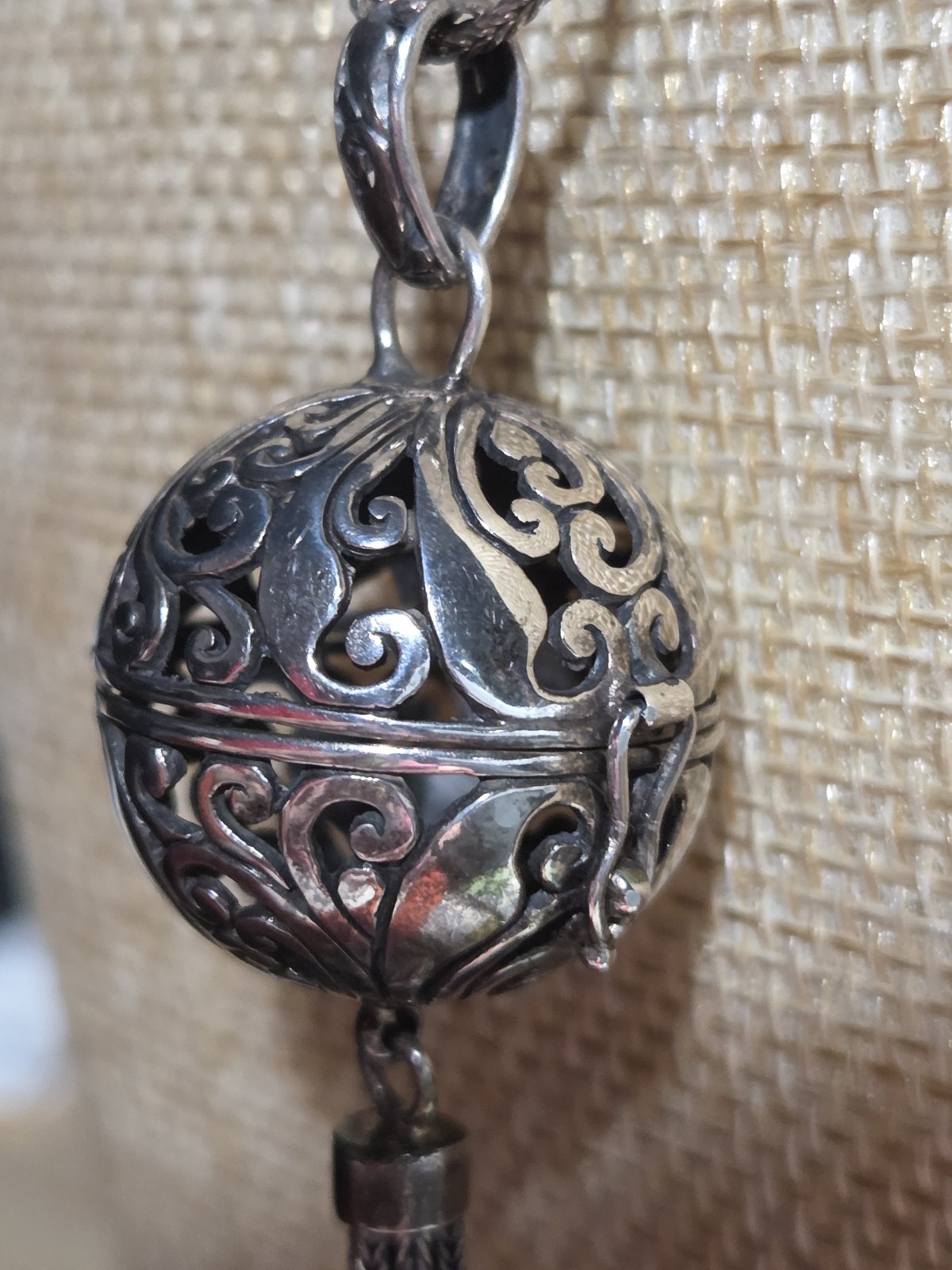 Sterling Silver Prayer Box Ball Necklace 30″ Wheat Chain Tassel Pendant 16.5g