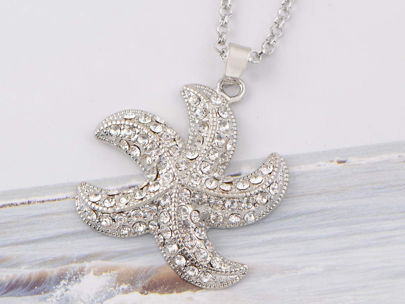 Silvery Tone Shine Clear Crystal Rhinestones Star Fish Pendant Necklace