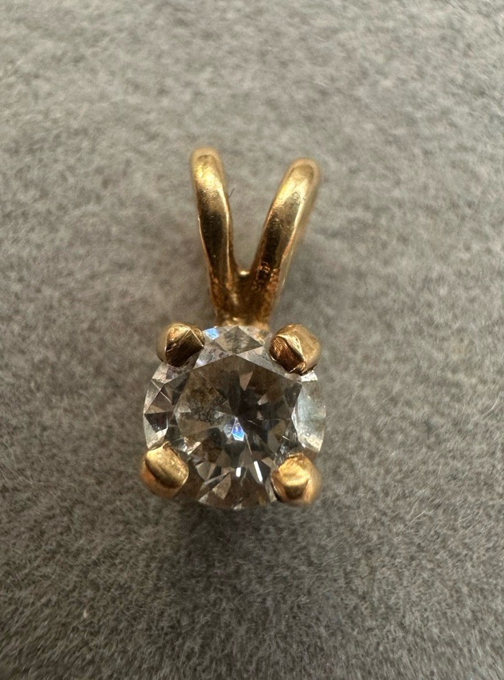 Estate 14K Yellow Gold 0.50 CT Round Brilliant Diamond Solitaire Pendant 10mm