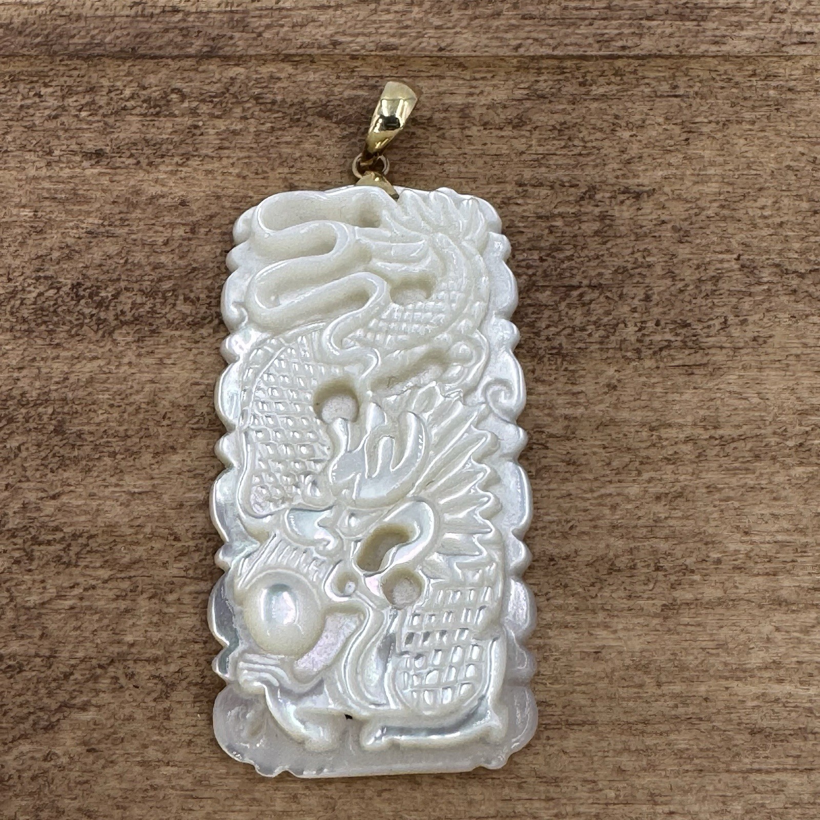 14ct gold pendant mother of pearl carved dragon rectangle 585 14k 6g