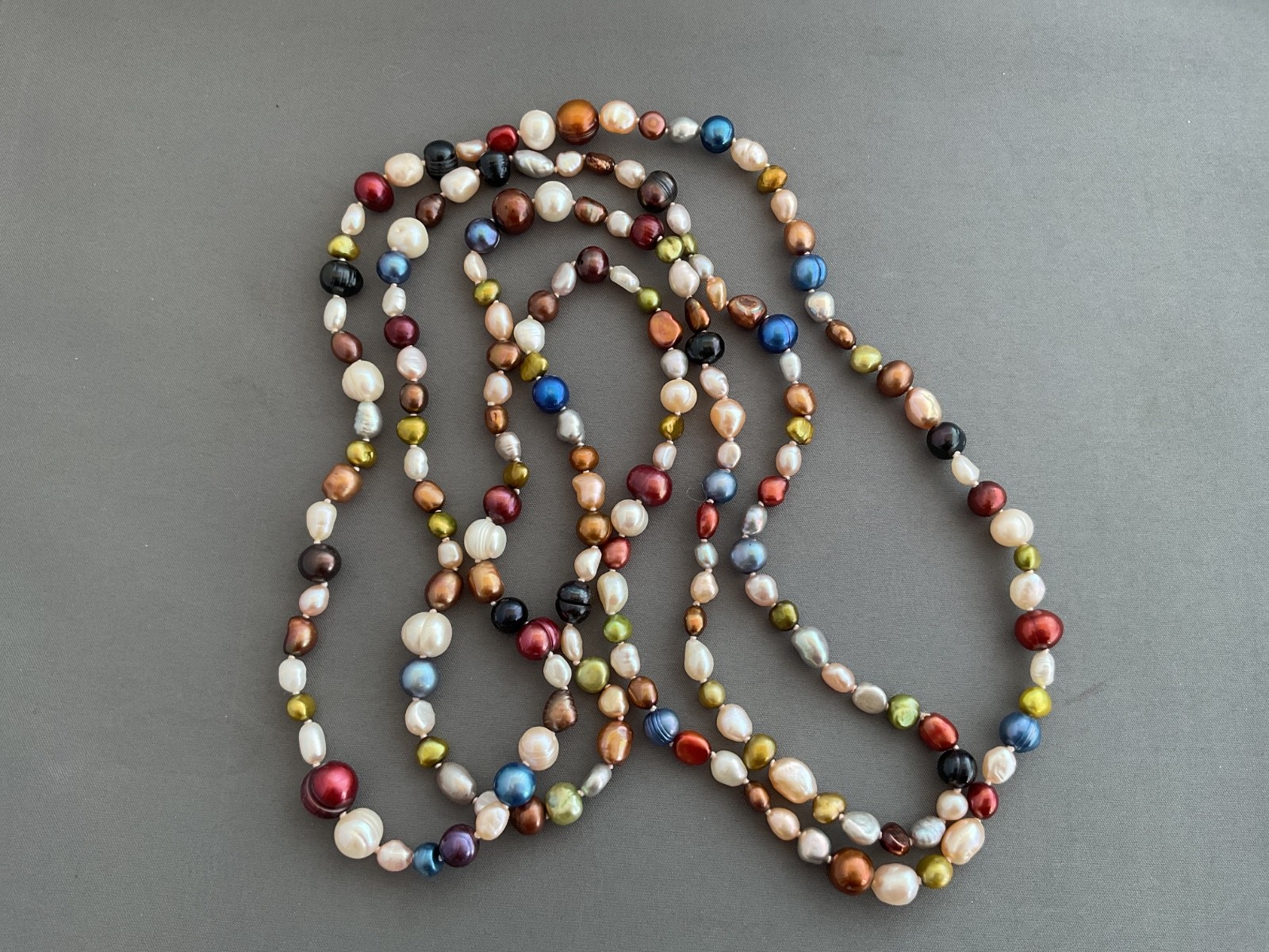 MULTI-COLOR CULTURED FRESHWATER PEARL ENDLESS STRAND NECKLACE